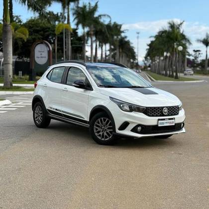 FIAT ARGO 1.3 FIREFLY FLEX TREKKING MANUAL FIAT ARGO 1.3 FIREFLY FLEX TREKKING MANUAL